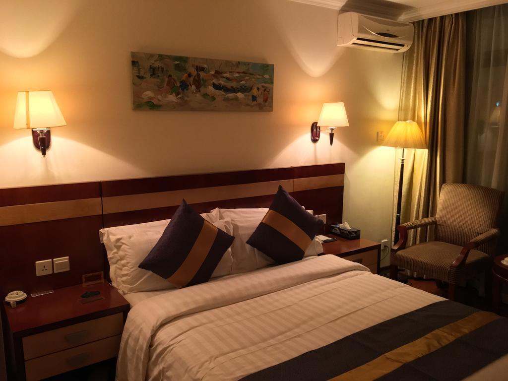 G.S Plaza Hotel Άκρα Εξωτερικό φωτογραφία