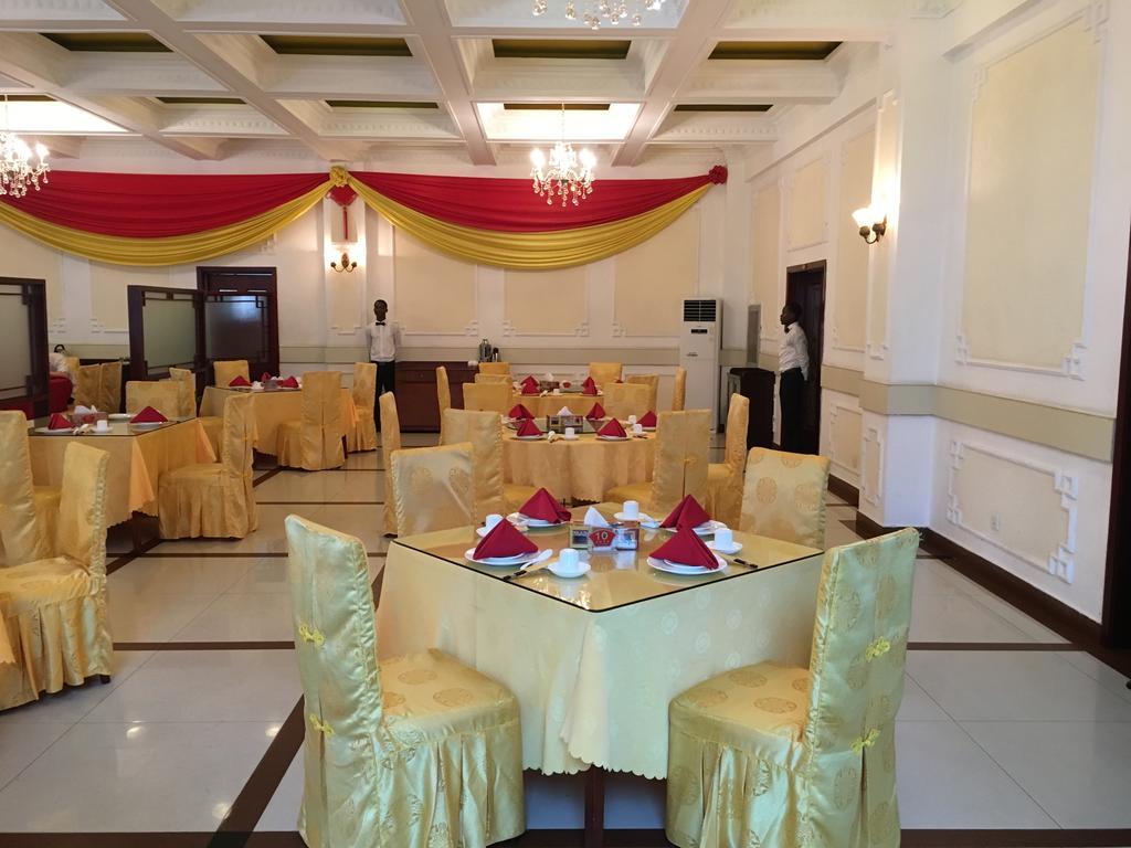 G.S Plaza Hotel Άκρα Εξωτερικό φωτογραφία