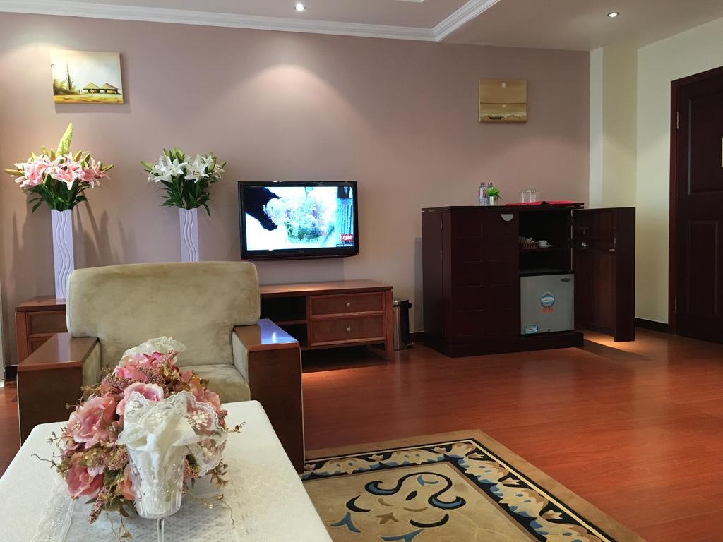 G.S Plaza Hotel Άκρα Εξωτερικό φωτογραφία