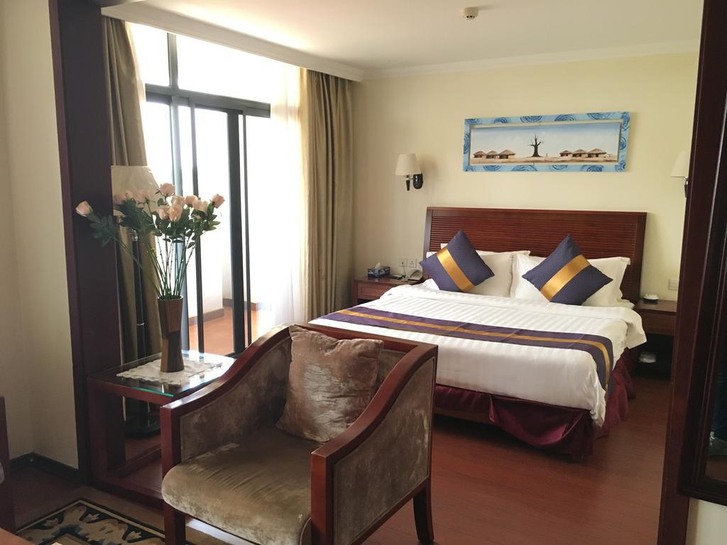 G.S Plaza Hotel Άκρα Εξωτερικό φωτογραφία