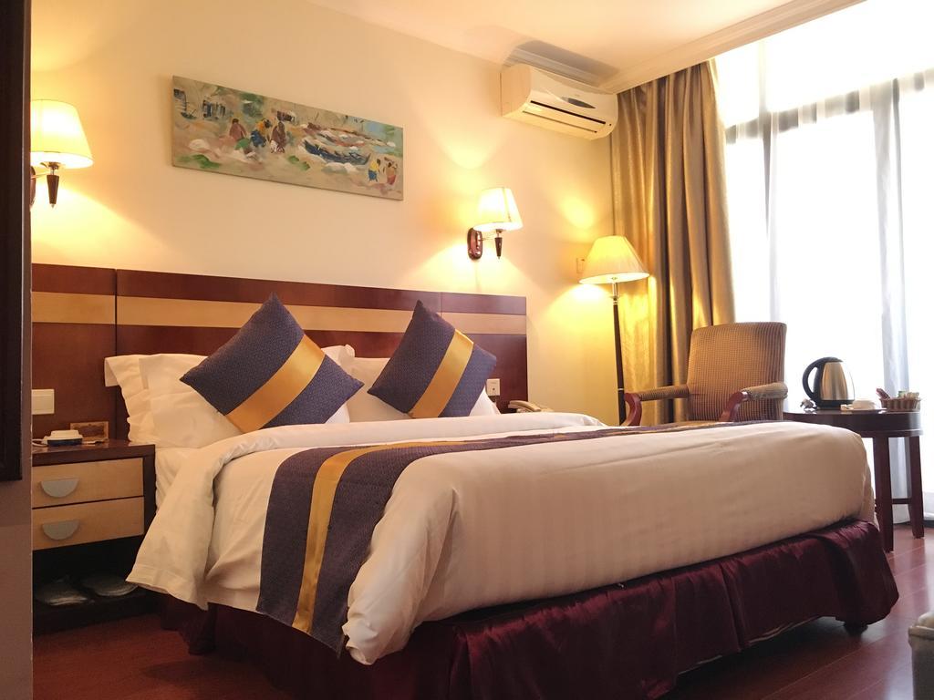 G.S Plaza Hotel Άκρα Εξωτερικό φωτογραφία