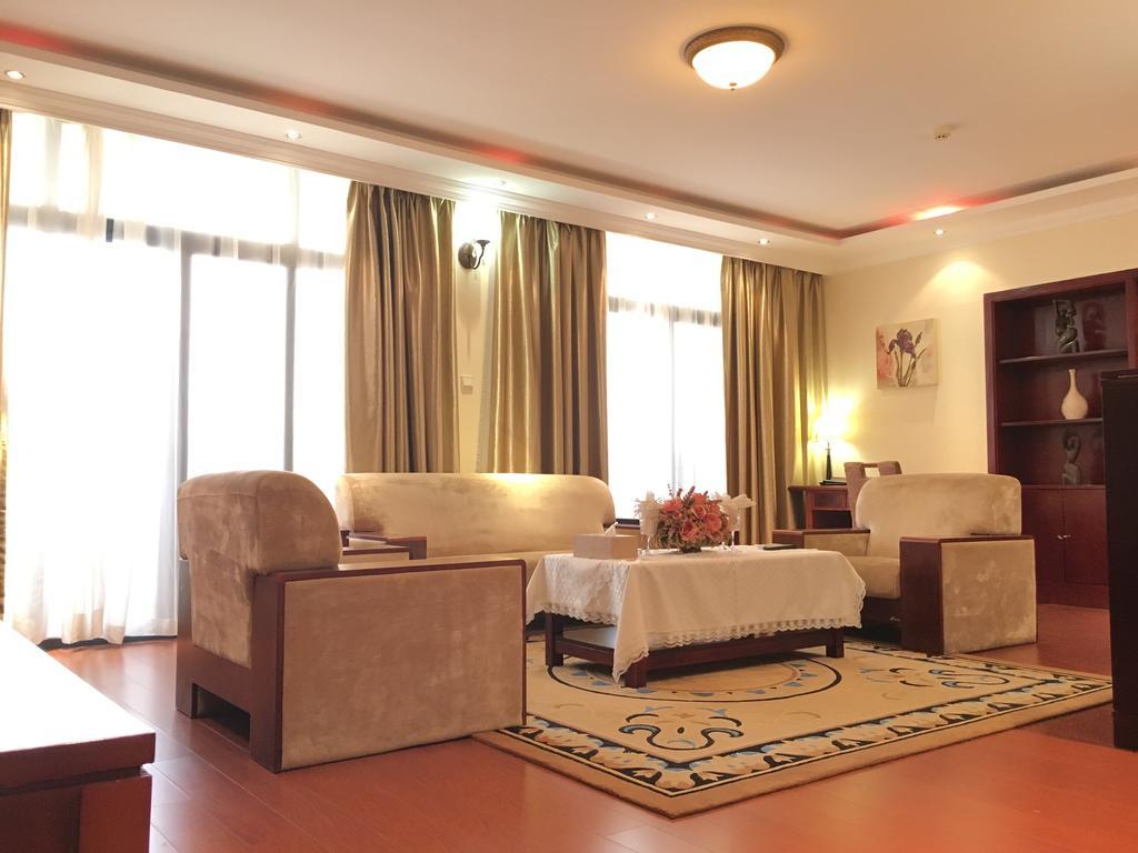 G.S Plaza Hotel Άκρα Εξωτερικό φωτογραφία