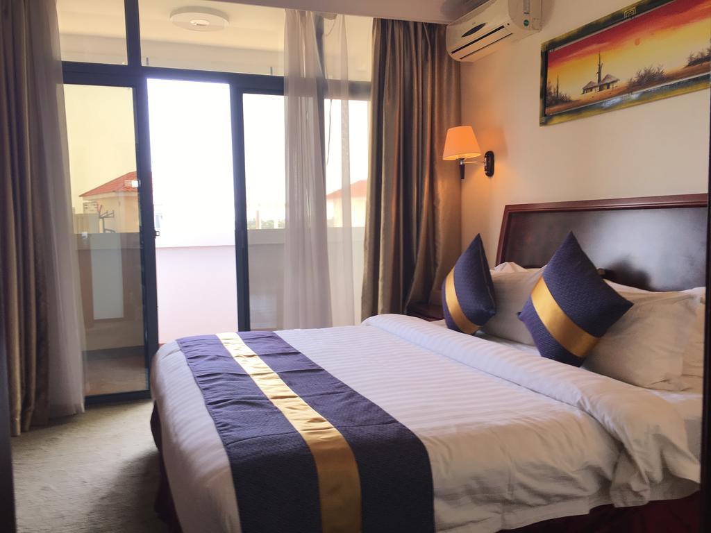 G.S Plaza Hotel Άκρα Εξωτερικό φωτογραφία